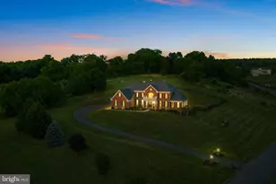 15064 Barlow Dr, Waterford, VA 20197 - Photo 2