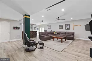 42671 Leaflet Ln, Chantilly, VA 20152 - Photo 46