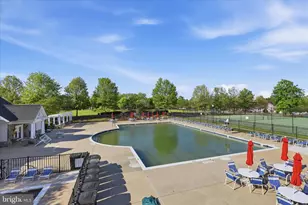 25828 Kirkwood Square, Chantilly, VA 20152 - Photo 32