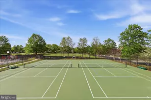 25828 Kirkwood Square, Chantilly, VA 20152 - Photo 34