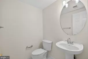 557 Edmonton Terrace NE, Leesburg, VA 20176 - Photo 46