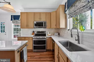 17565 Brookville Ct, Round Hill, VA 20141 - Photo 8