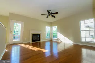 42983 Sundance Square, Broadlands, VA 20148 - Photo 10