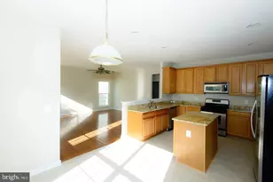 42983 Sundance Square, Broadlands, VA 20148 - Photo 4