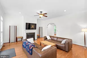 35124 Greyfriar Dr, Round Hill, VA 20141 - Photo 14
