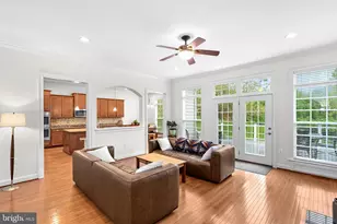 35124 Greyfriar Dr, Round Hill, VA 20141 - Photo 12