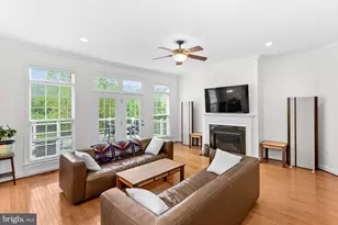 35124 Greyfriar Dr, Round Hill, VA 20141 - Photo 16