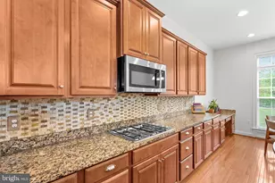 35124 Greyfriar Dr, Round Hill, VA 20141 - Photo 30