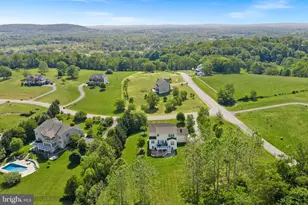 35124 Greyfriar Dr, Round Hill, VA 20141 - Photo 94