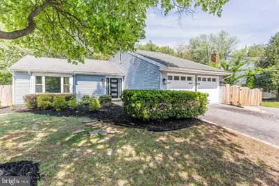 230 E Juniper Avenue, Sterling, VA 20164 - Photo 2