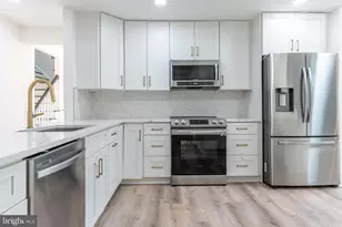230 E Juniper Ave, Sterling, VA 20164 - Photo 12
