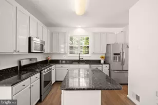 43111 Center St, Chantilly, VA 20152 - Photo 18