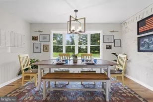 16045 Hamilton Station Rd, Waterford, VA 20197 - Photo 8