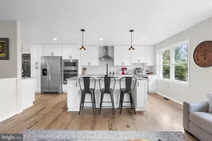 16045 Hamilton Station Rd, Waterford, VA 20197 - Photo 4