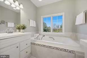 12282 Enfield Ln, Lovettsville, VA 20180 - Photo 30