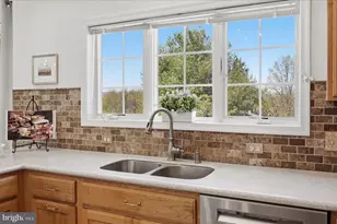 12282 Enfield Ln, Lovettsville, VA 20180 - Photo 14
