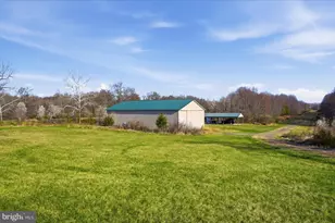 20161 Askegrens Ln, Sterling, VA 20165 - Photo 16