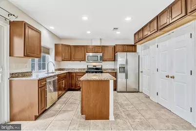 21724 Regents Park Circle, Sterling, VA 20166 - Photo 16