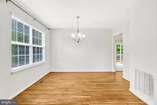 21724 Regents Park Cir, Sterling, VA 20166 - Photo 24