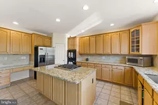 800 Valley Springs Dr, Purcellville, VA 20132 - Photo 36