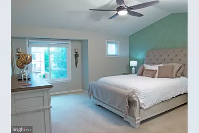 21186 Vineland Square, Ashburn, VA 20147 - Photo 14