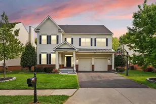 42669 Emperor Dr, Brambleton, VA 20148 - Photo 1