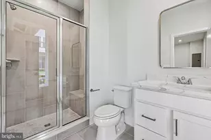 42198 Shining Star Sq, Ashburn, VA 20148 - Photo 44