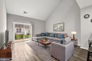 44360 Sunset Maple Dr, Ashburn, VA 20147 - Photo 6