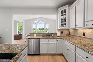16328 Limestone Ct, Leesburg, VA 20176 - Photo 6