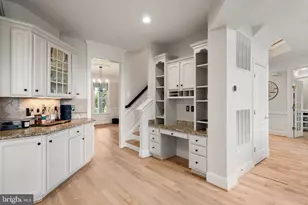 16328 Limestone Ct, Leesburg, VA 20176 - Photo 10
