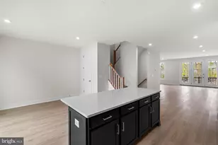 42143 Picasso Sq, Ashburn, VA 20148 - Photo 10