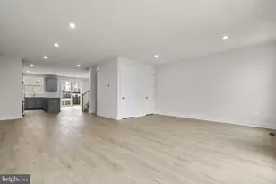 42145 Picasso Sq, Ashburn, VA 20148 - Photo 16