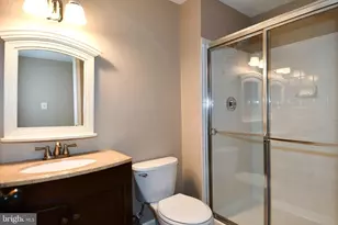 20818 Shy Beaver Ct, Ashburn, VA 20147 - Photo 44