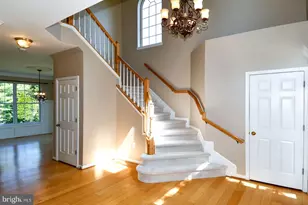 20818 Shy Beaver Ct, Ashburn, VA 20147 - Photo 4