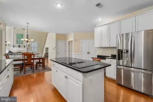 25765 Howerton Dr, Chantilly, VA 20152 - Photo 10