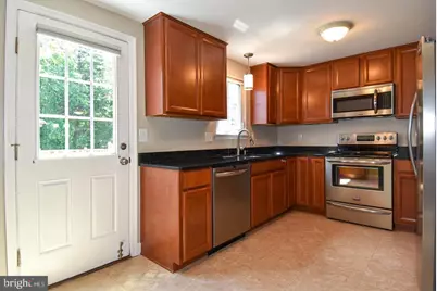 27 Marian Court, Sterling, VA 20165 - Photo 10