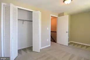 27 Marian Ct, Sterling, VA 20165 - Photo 20