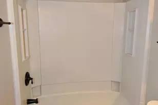27 Marian Ct, Sterling, VA 20165 - Photo 18