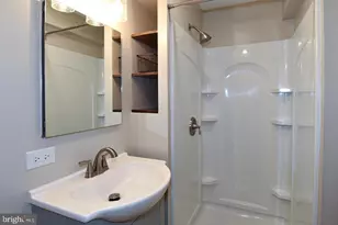 27 Marian Ct, Sterling, VA 20165 - Photo 24