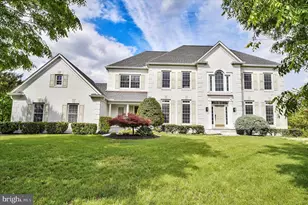 43820 Churchill Glen Dr, Chantilly, VA 20152 - Photo 2