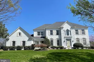 43820 Churchill Glen Dr, Chantilly, VA 20152 - Photo 1