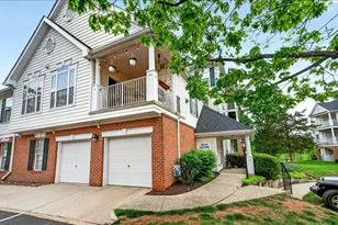 25280 Lake Shore Square, Chantilly, VA 20152 - Photo 2
