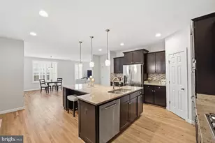 41688 Blue Grama Cir, Aldie, VA 20105 - Photo 6