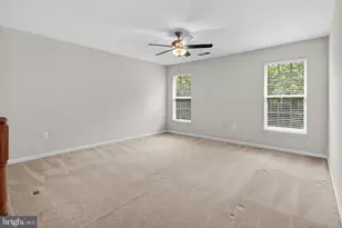 25825 Spring Farm Cir, Chantilly, VA 20152 - Photo 40