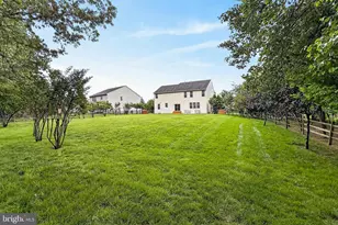 25825 Spring Farm Cir, Chantilly, VA 20152 - Photo 70