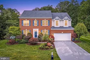25825 Spring Farm Cir, Chantilly, VA 20152 - Photo 8