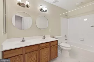 25825 Spring Farm Cir, Chantilly, VA 20152 - Photo 54