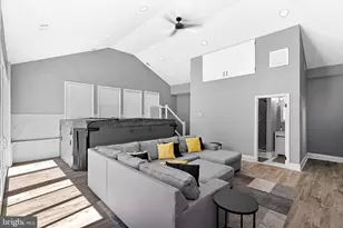 21247 Smokehouse Ct, Ashburn, VA 20147 - Photo 16