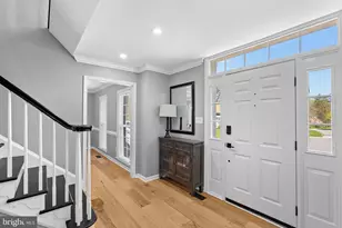21247 Smokehouse Ct, Ashburn, VA 20147 - Photo 2