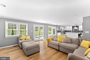21247 Smokehouse Ct, Ashburn, VA 20147 - Photo 12